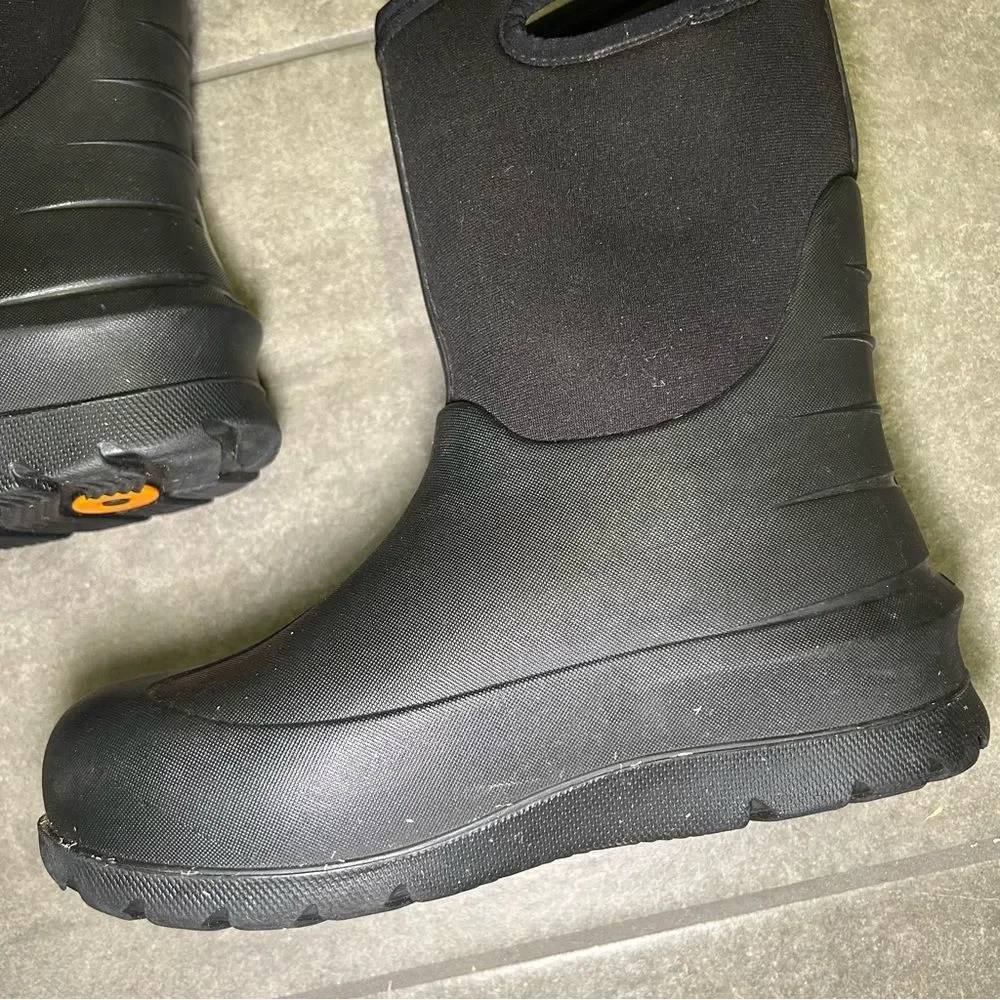 BOGS Neo Classic Solid Black Waterproof Winter Rain Snow Boots Kids Shoe Size 4